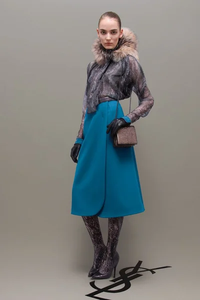 Look 27